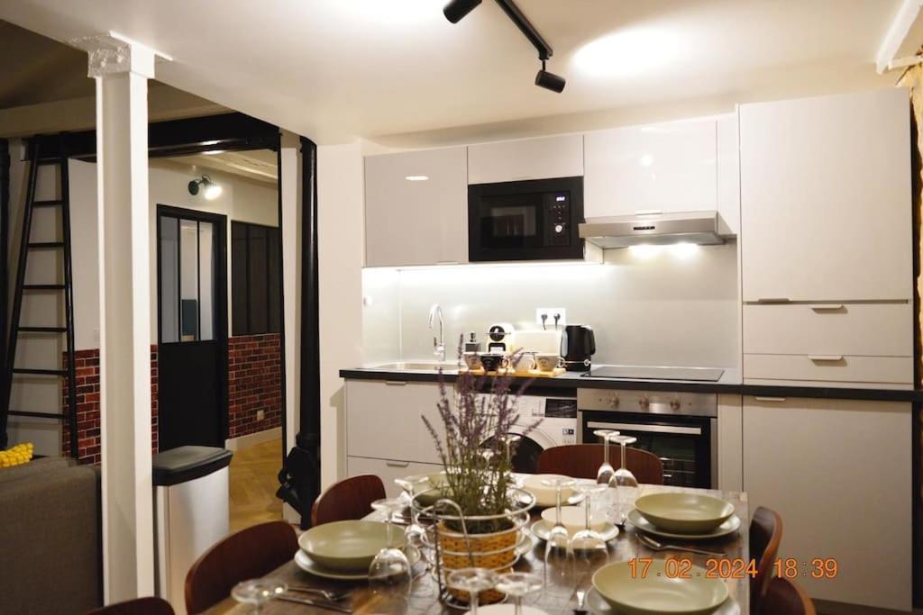 Apartment Magnificient Parisian Flat - Parisian Heart *